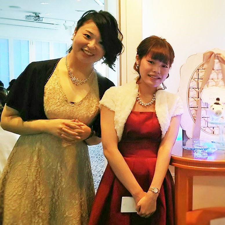 ベージュゴールド総レースドレス ボルドーベアドレスで秋コーデ Canvasブログ